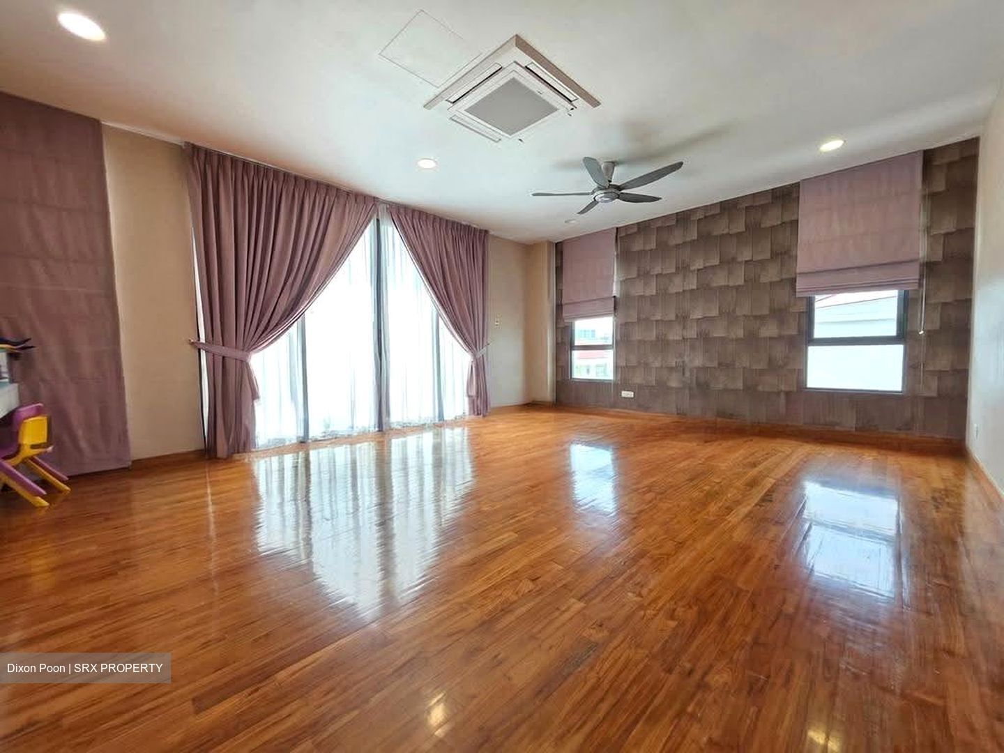 Paya Lebar Crescent (D19), Semi-Detached #619839711